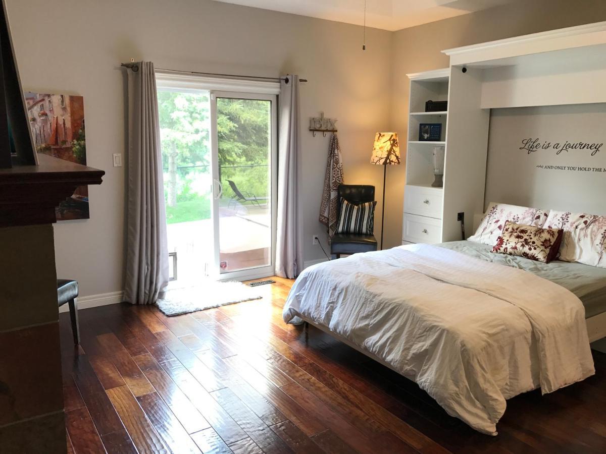 Cozy Luxury On The Thames In Ontario! Apartamento Londres Exterior foto