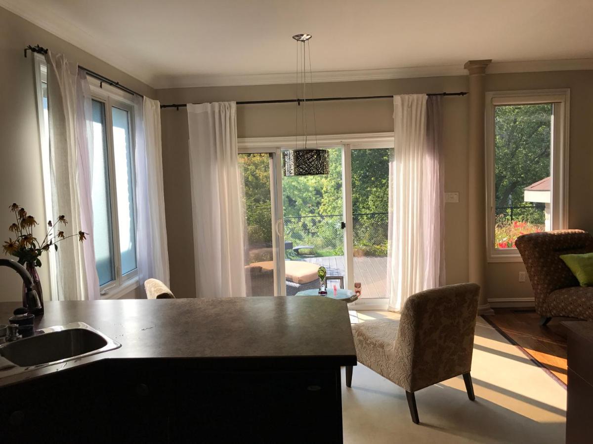 Cozy Luxury On The Thames In Ontario! Apartamento Londres Exterior foto